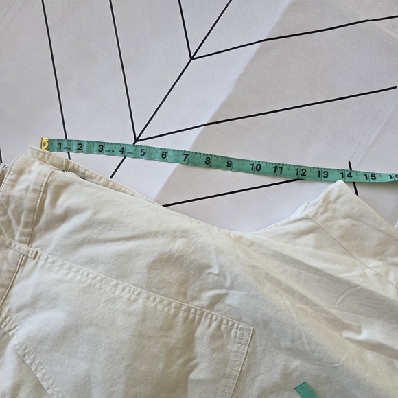 Women's High-Rise Utility Capri Pants - Universal Thread Cream, Size 17. - Picture 4 of 6